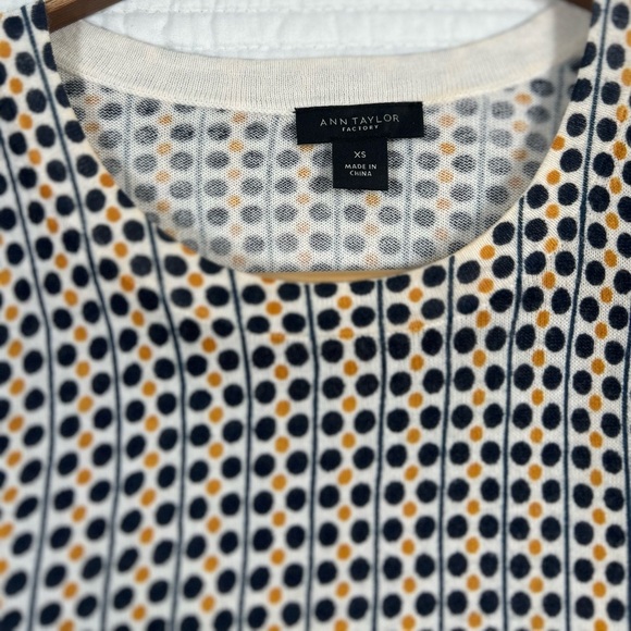 Ann Taylor Factory Blue and Gold Dot, Lightweight Sweater.Size XS.Career.Casual. - Picture 6 of 8